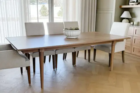 Avenly Dining Table