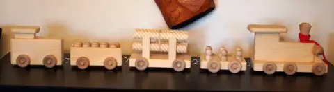 Five Car Deluxe Train Set